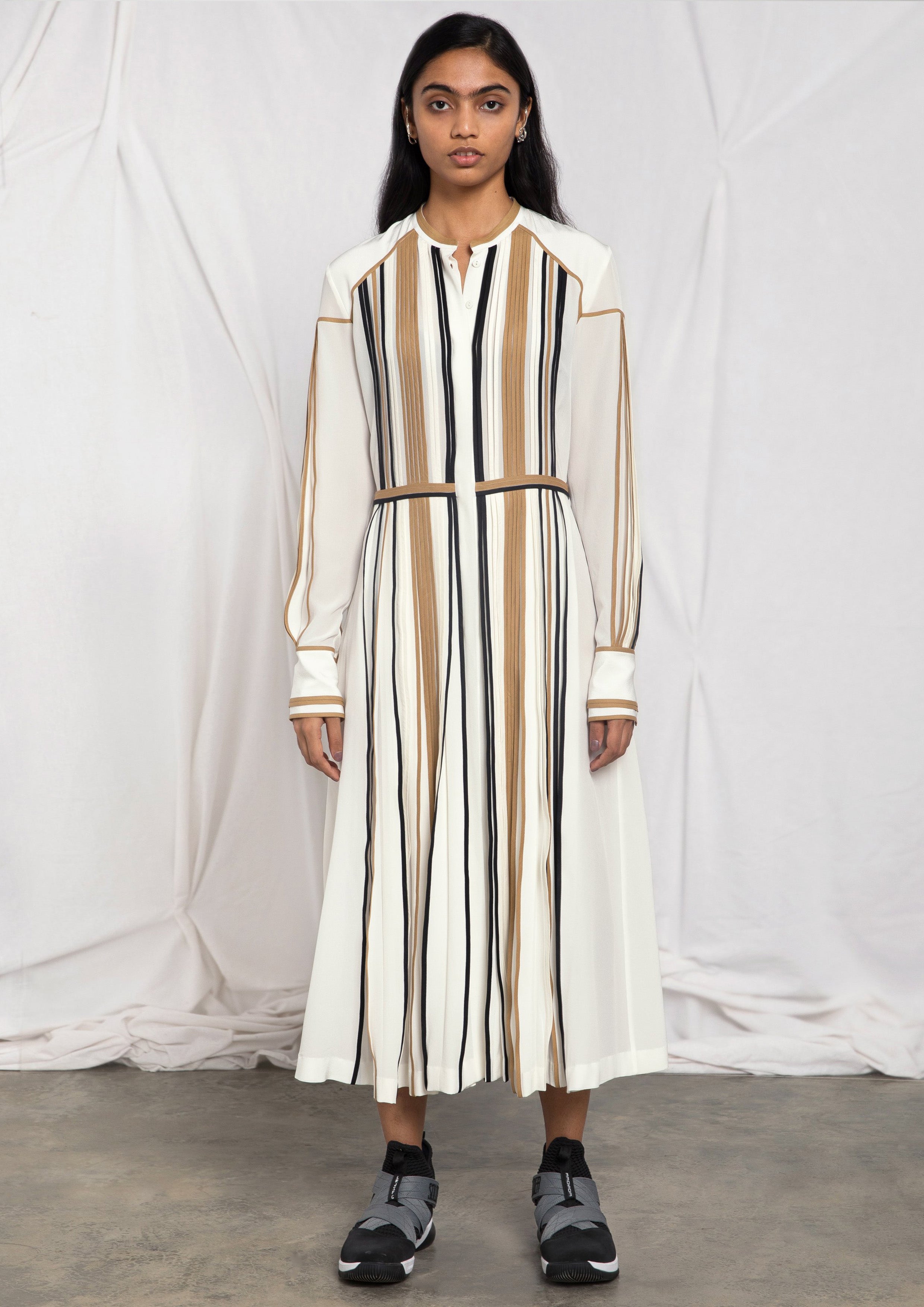 Silk dress with multi-colour binding