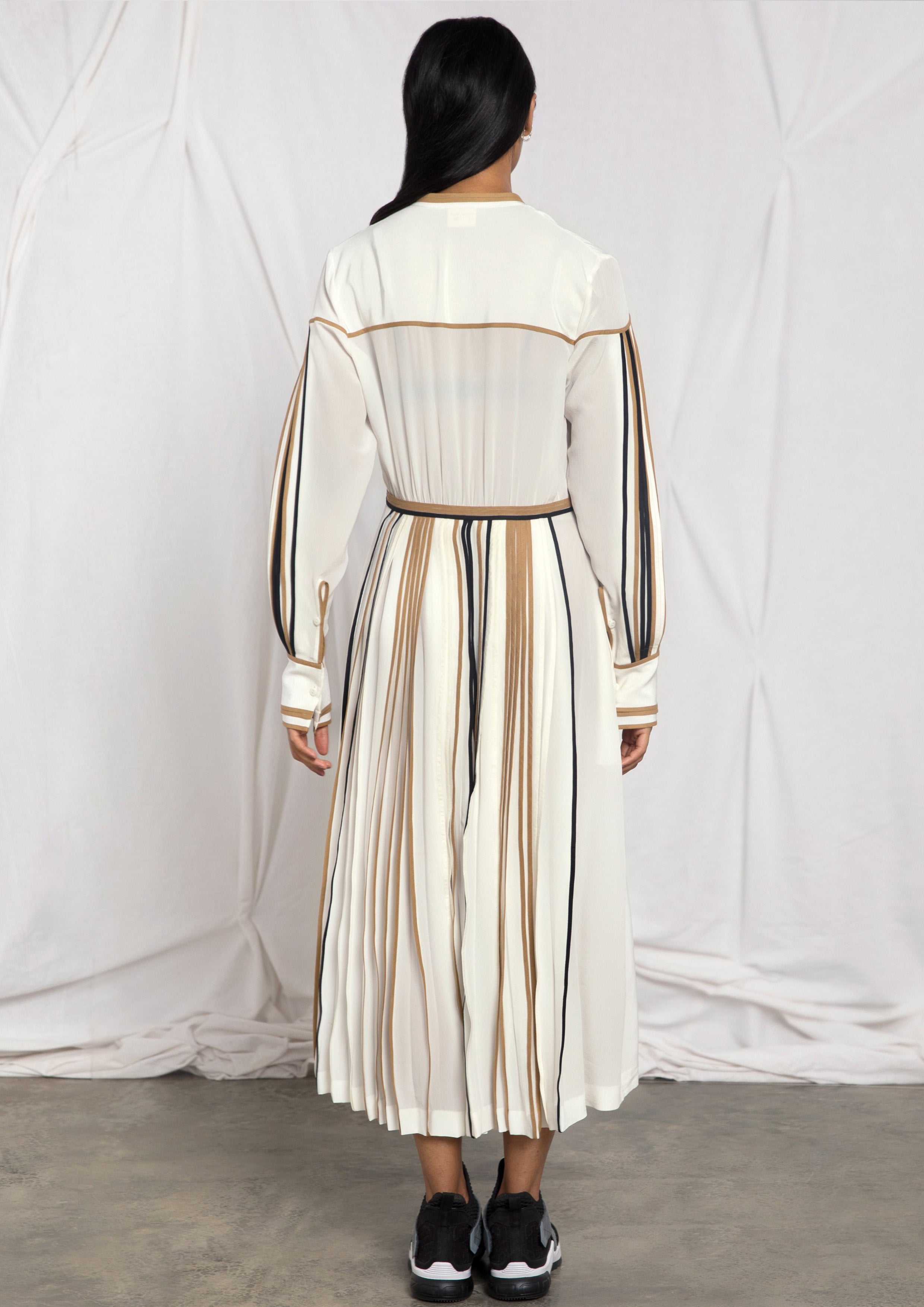 Silk dress with multi-colour binding