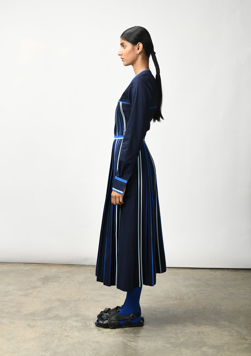 V neck gathered multibinding midi dress