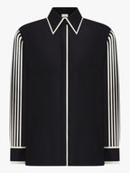 Classic shirt with pleated sleeves