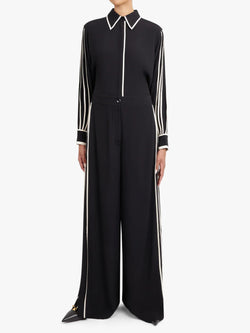 Classic shirt with pleated sleeves