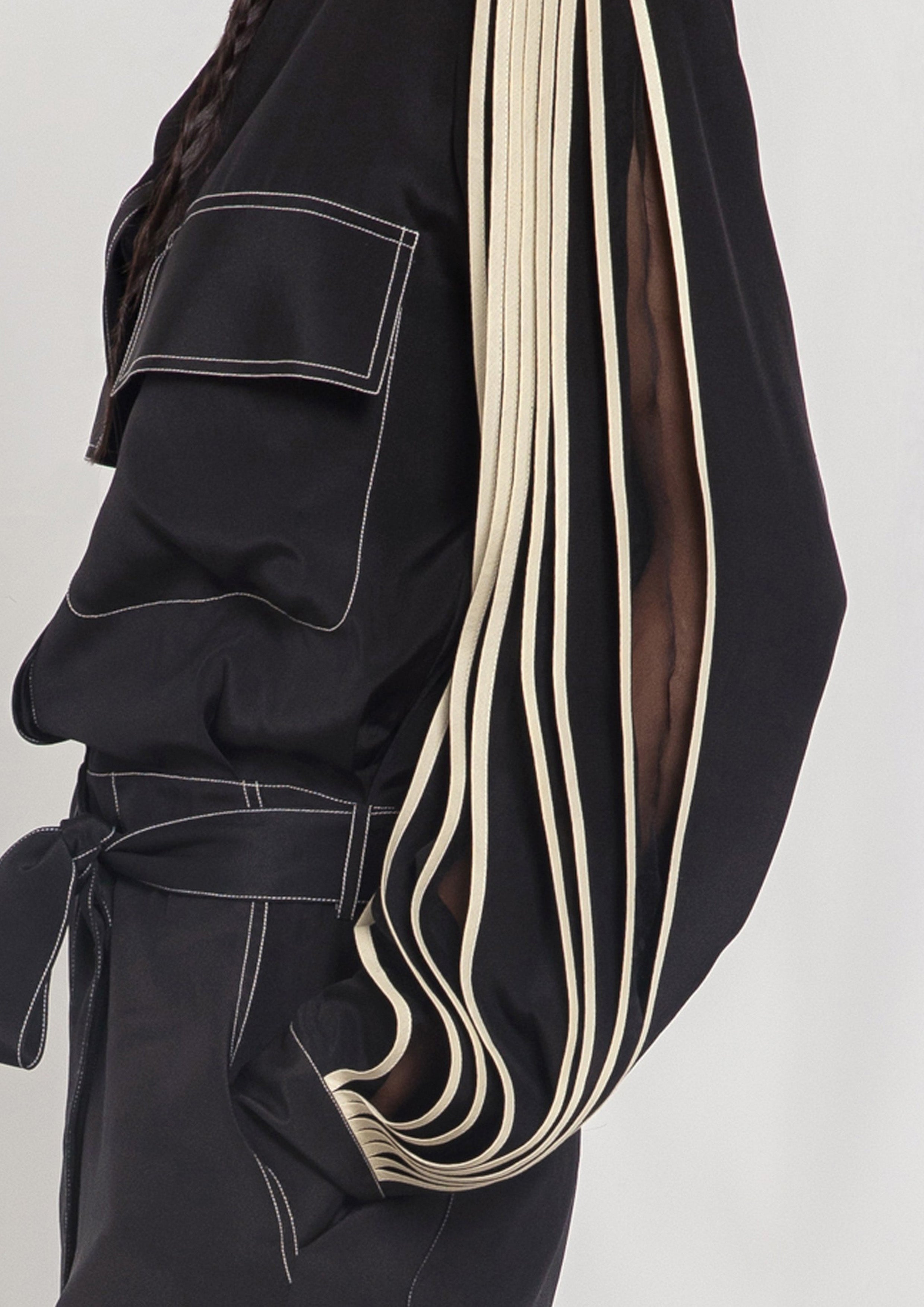 Jumpsuit with pleated sleeves