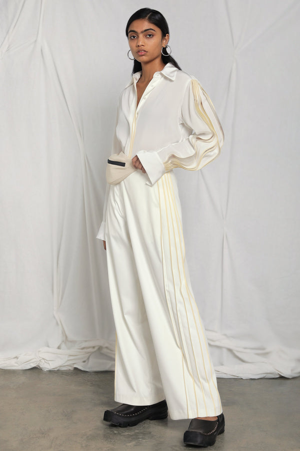 Silk shirt with pleated sleeves