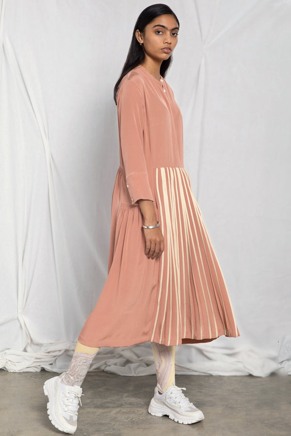 Front pleated shirt dress