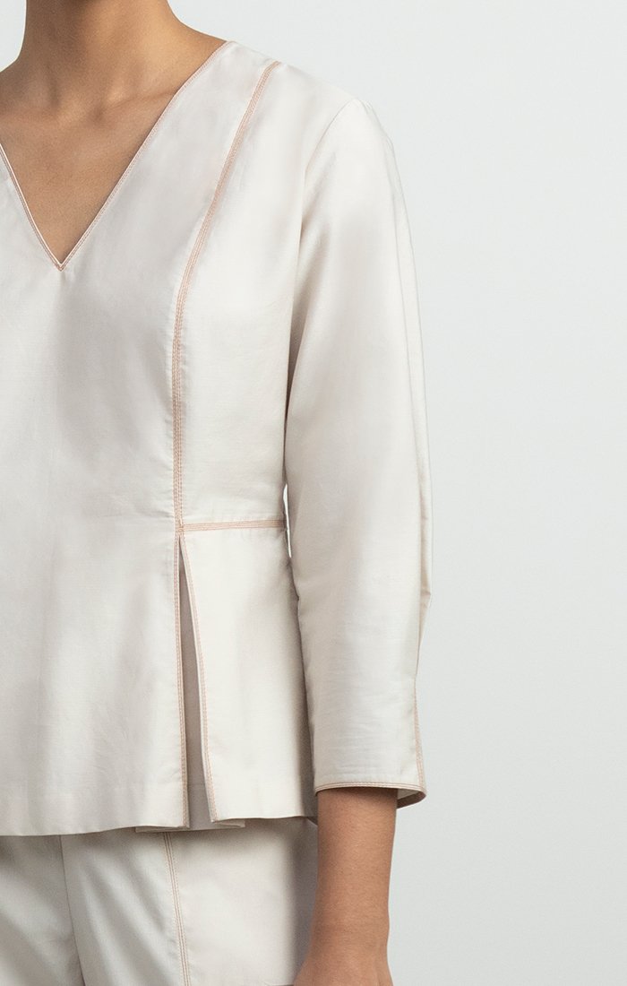 Cotton Top with Opening Pleats
